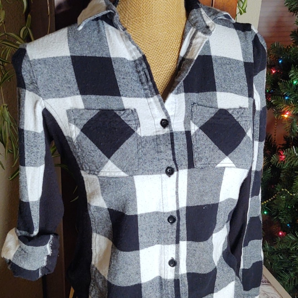 Polly Esther Button Down Black & White Flannel - Picture 2 of 7